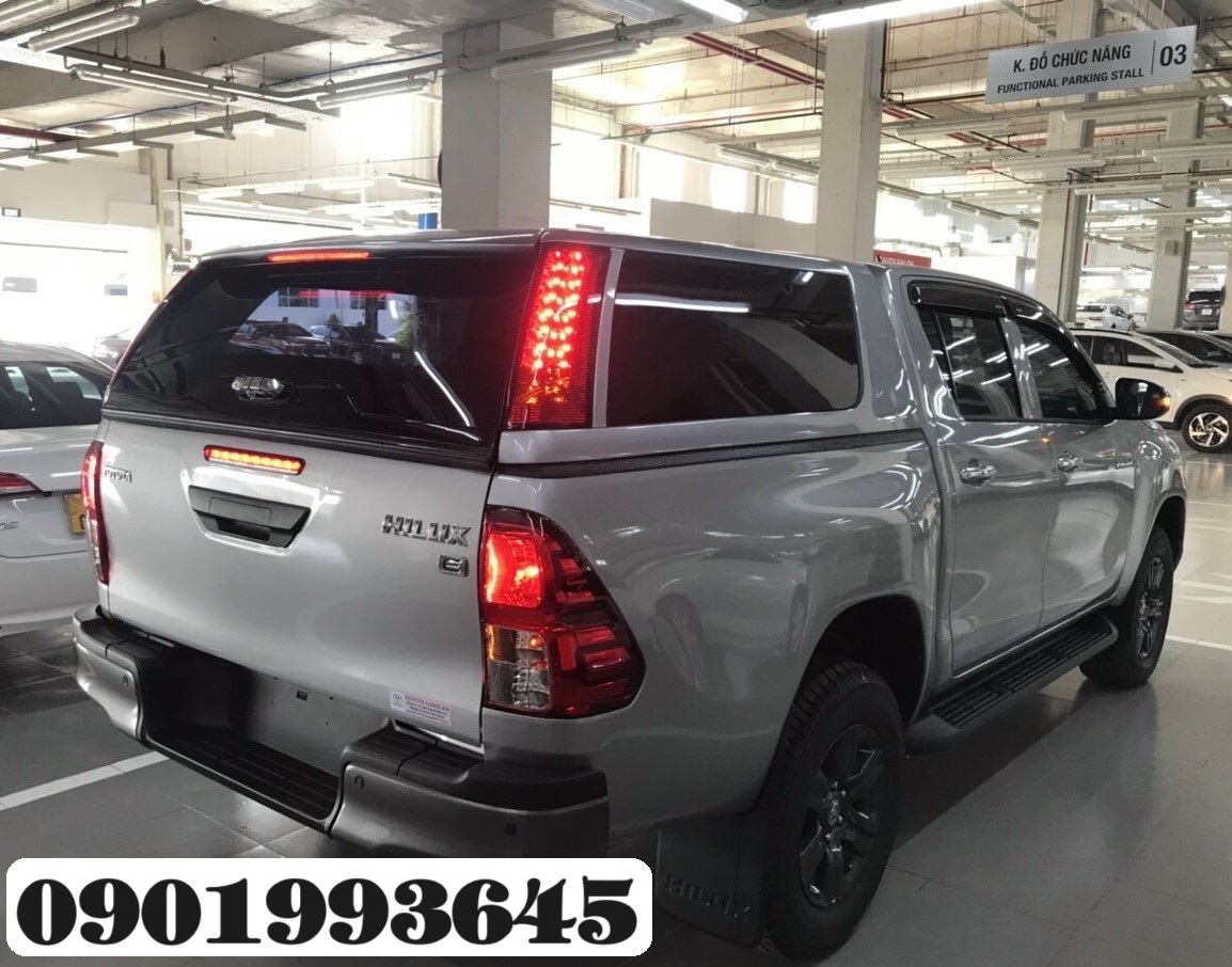 nap-thung-cao-hilux-co-den