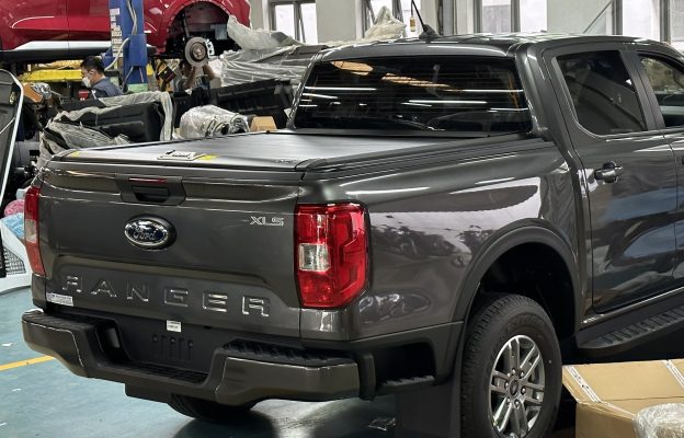 Giá nắp thùng cuộn Ford Ranger