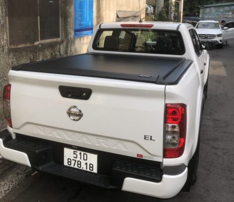 Nắp thùng cuộn điện Nissan Navara chính hãng lắp cho khách