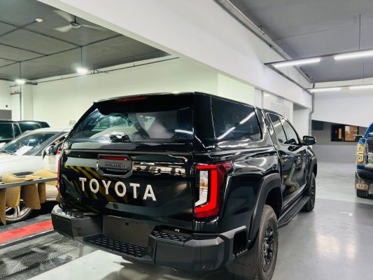 Giá nắp thùng cao Toyota Hilux chính hãng Plastic Thái Lan