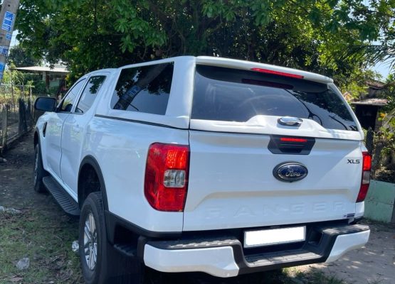 Nắp thùng xe bán tải có chống nước không